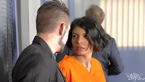 Sexy chick gets a hot creampie