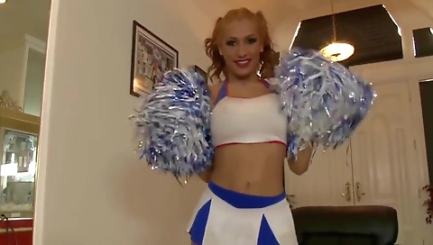 Sexy office serenityerav sybes her ass