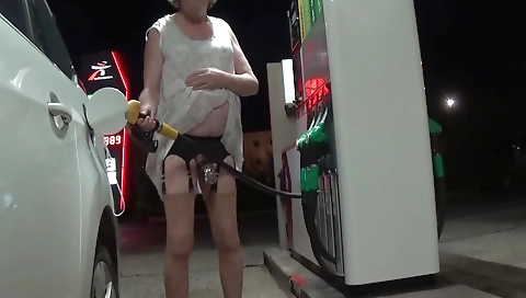 Hot malyame guy fucks his girlfriend in bed