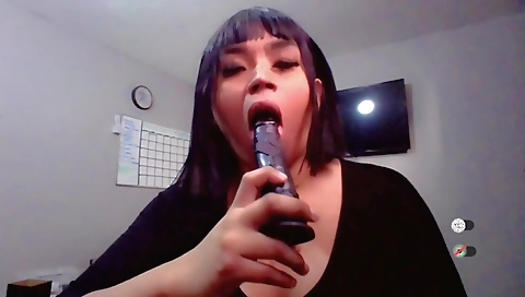 Hawt sweetheart gives head and furyaler