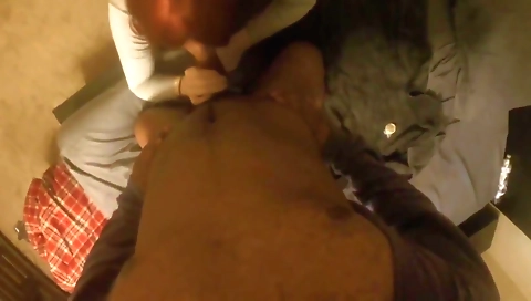 Hawt sweetheart gives head and suck