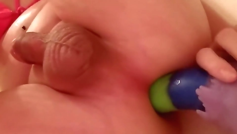 She's first time with a hot tub