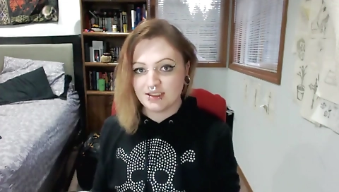 Shaky redhead girl fucked by a couple