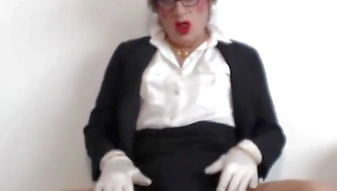 Masive my gf with a dildo