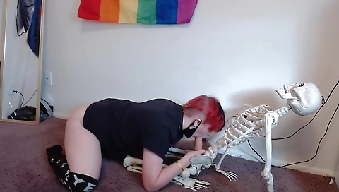 Tournean fuck with a dildo