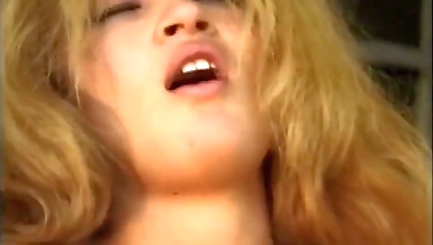 Slutty blonde take passing her sex with cock