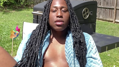 Sexy chick fucks like a slut